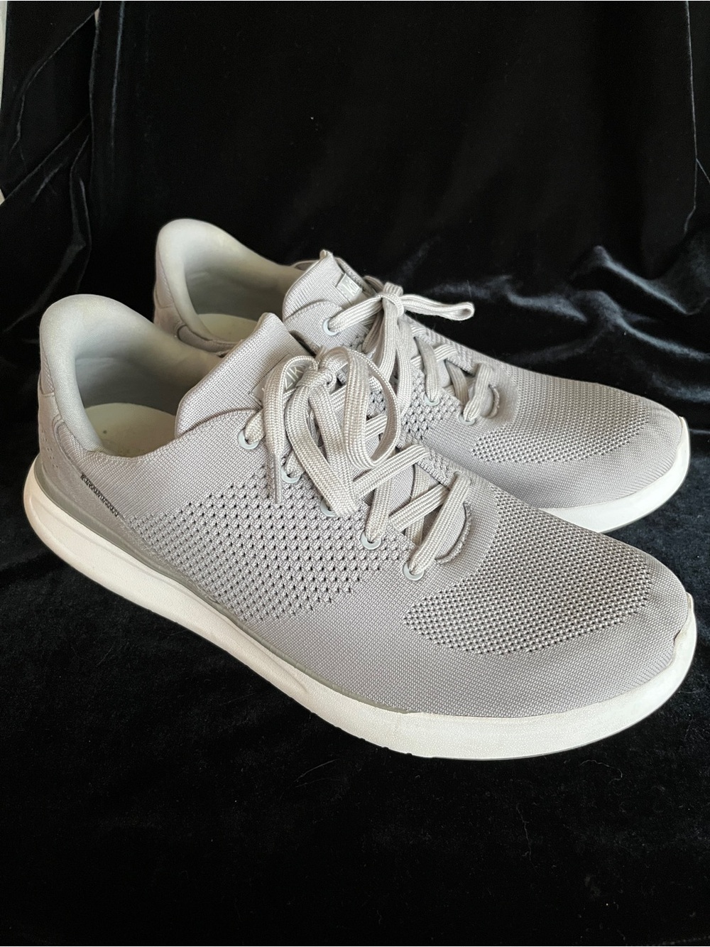 KIZIK LIMA 2 Step in Sneakers Sz 15 W Mens 16.5 W Women’s Alloy Grey Hands Free